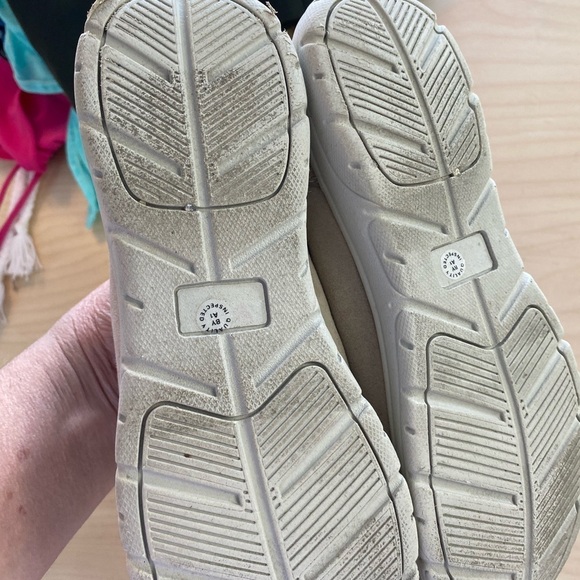 St. John’s Bay Slide On Sneaker size 7 1/2 M (U) - Picture 9 of 9